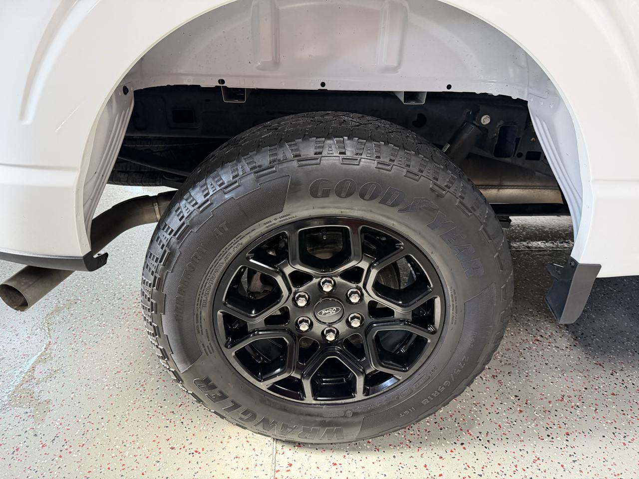 Ford F-150 4WD SuperCrew 145" XLT 2024