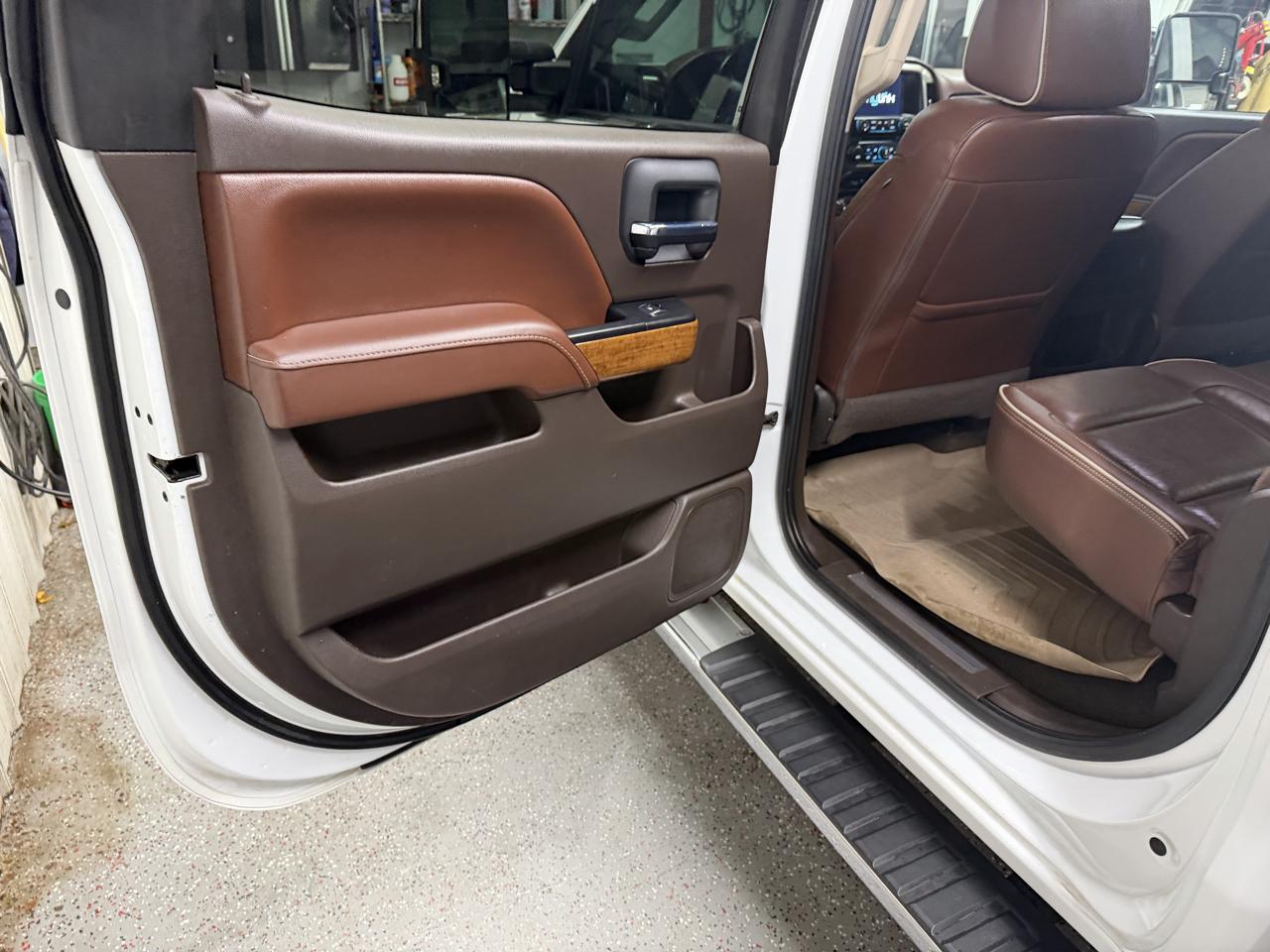 Chevrolet Silverado 2500HD 4WD Crew Cab 159" High Country 2016