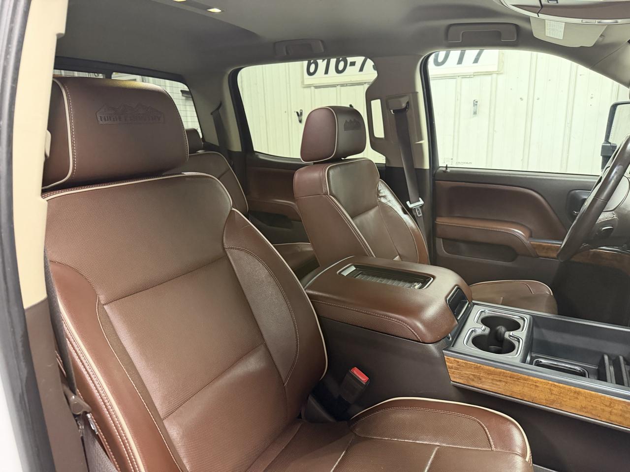 Chevrolet Silverado 2500HD 4WD Crew Cab 159" High Country 2016
