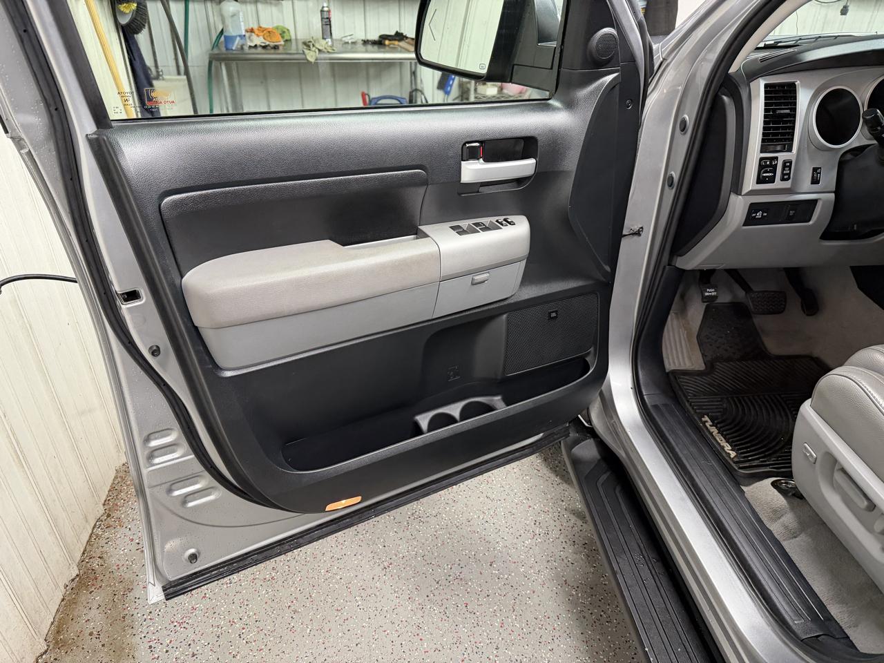 Toyota Tundra Limited Double Cab 4WD 2007