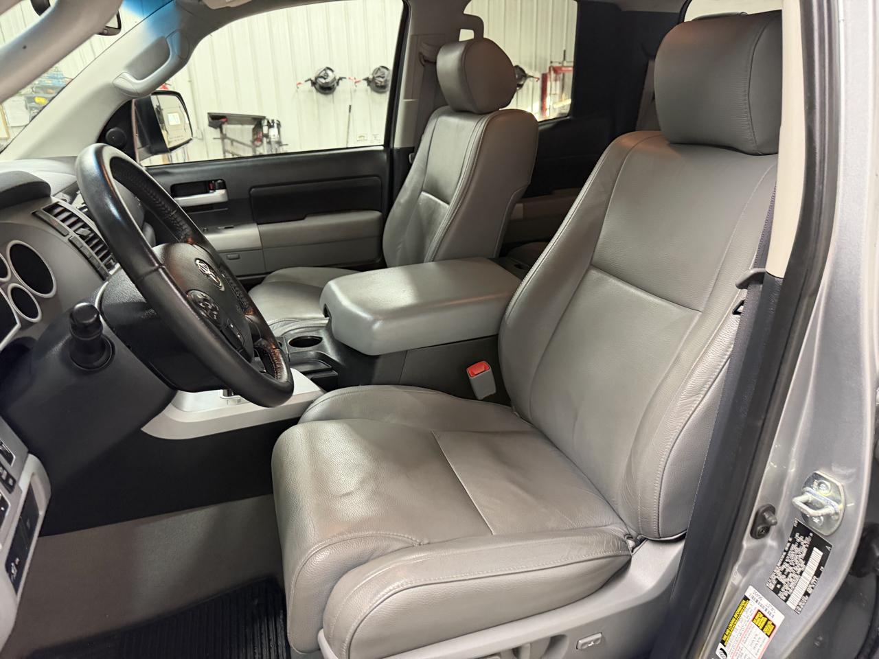 Toyota Tundra Limited Double Cab 4WD 2007