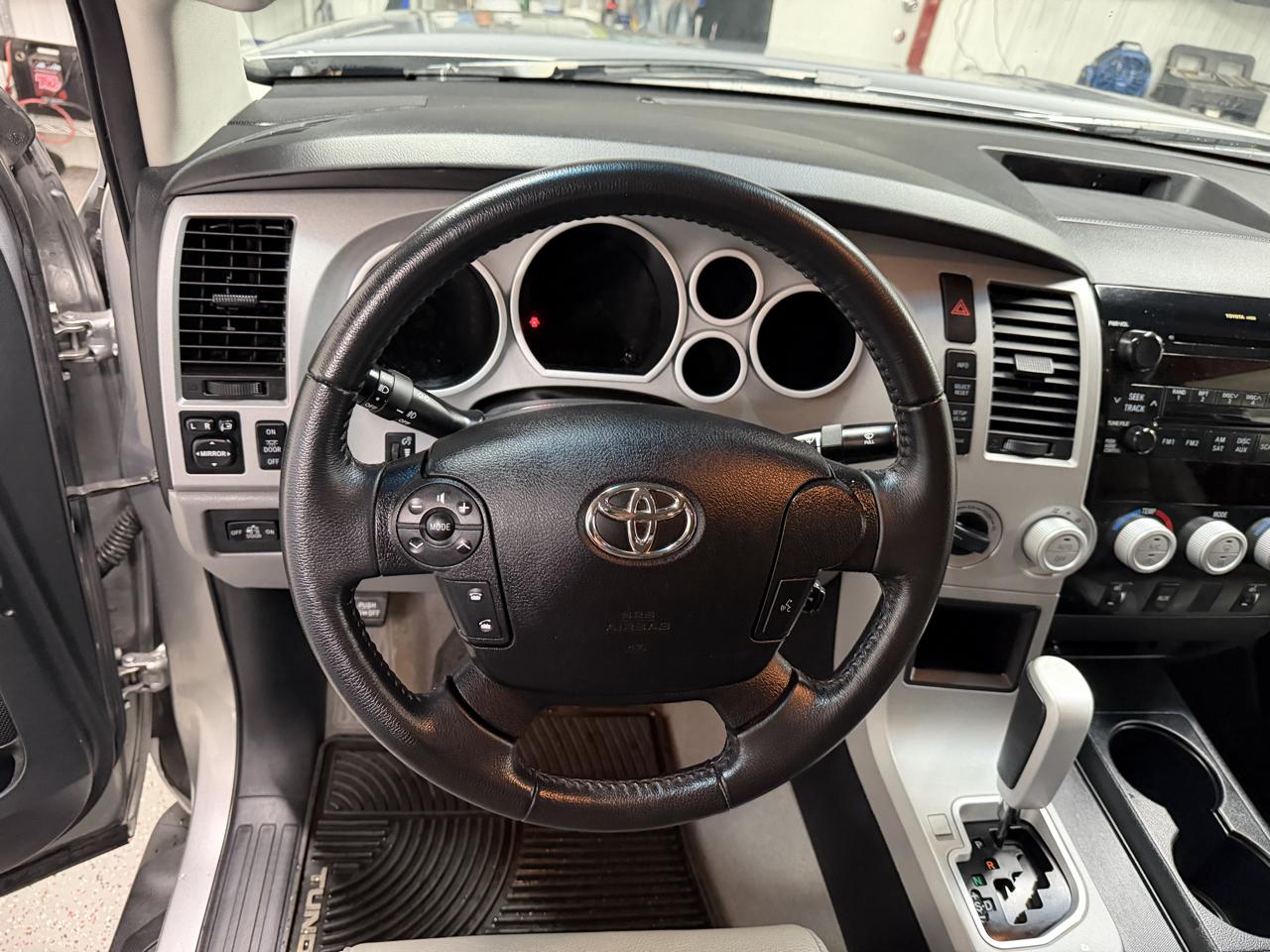Toyota Tundra Limited Double Cab 4WD 2007