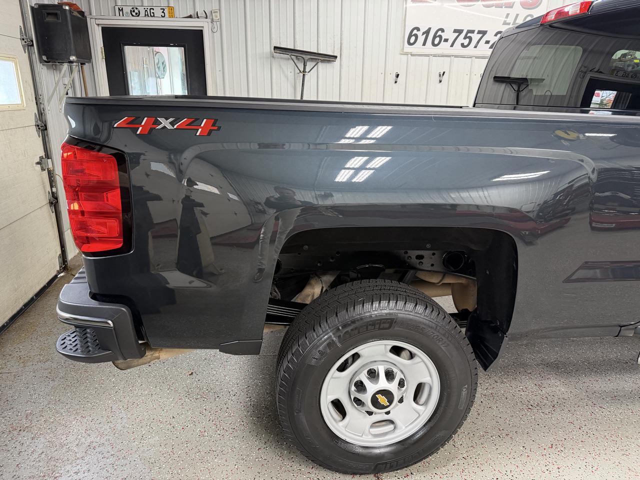 Chevrolet Silverado 2500HD 4WD Ext Cab 157.5" LT 2019