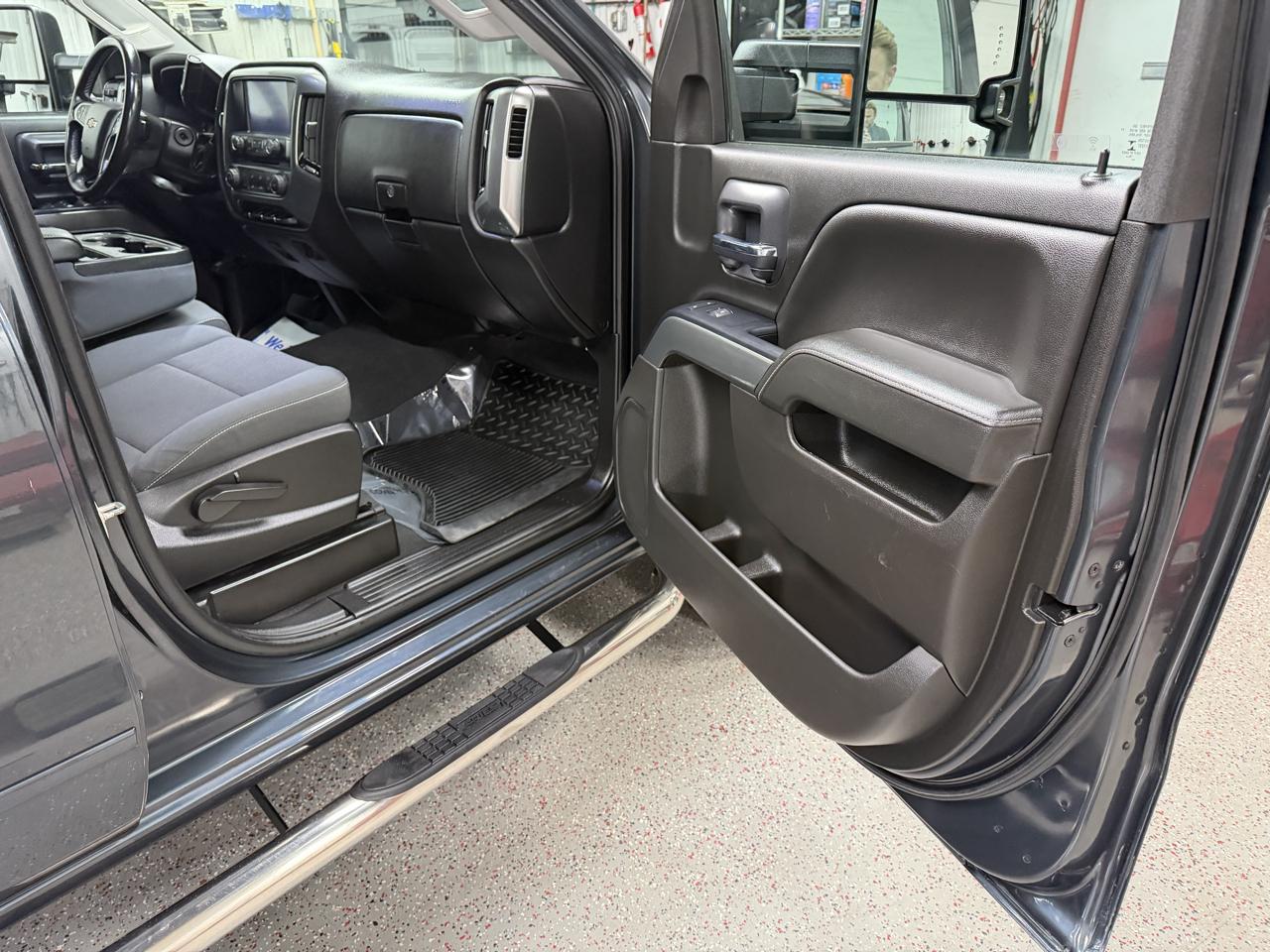 Chevrolet Silverado 2500HD 4WD Ext Cab 157.5" LT 2019