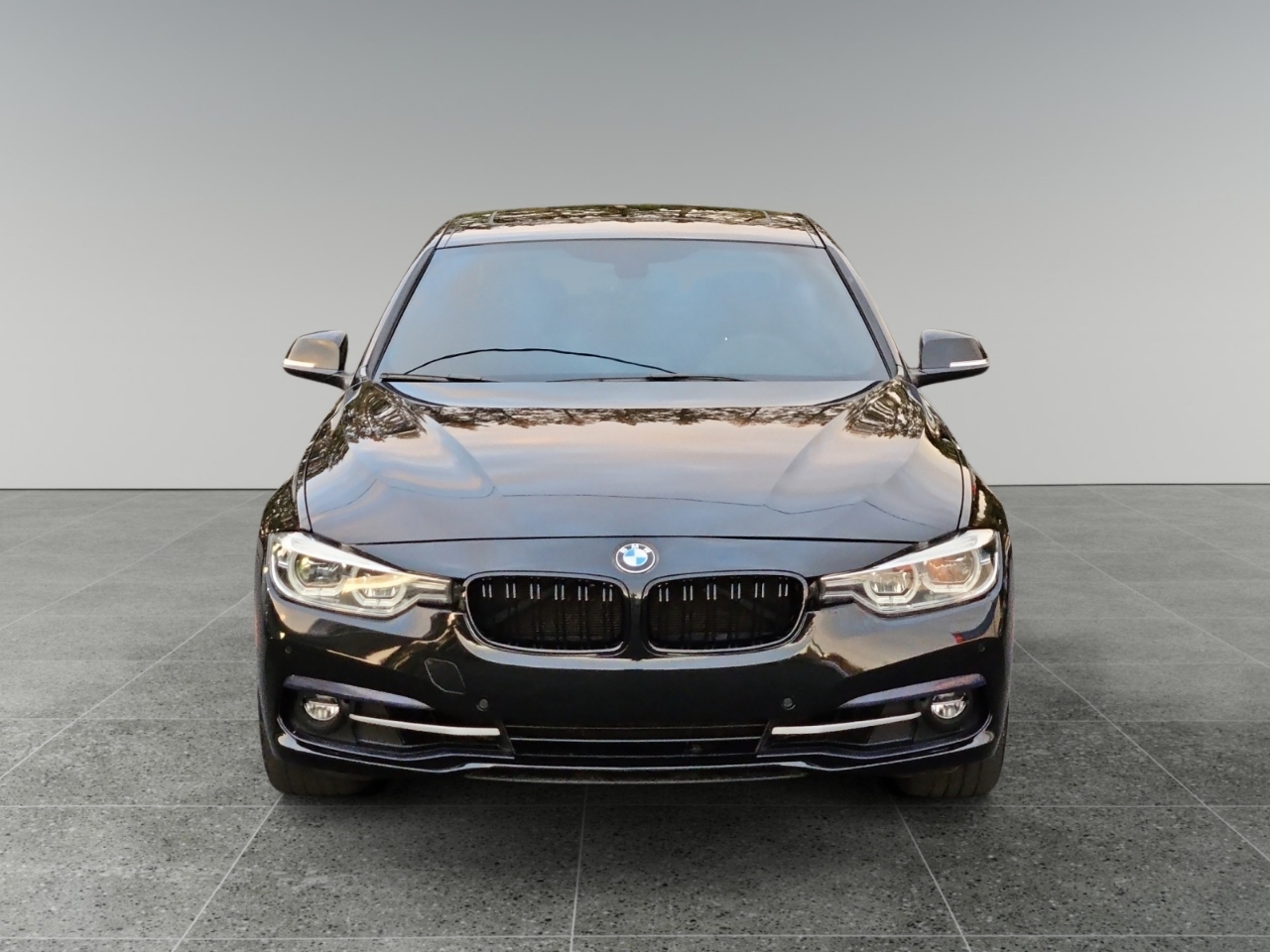 2017 Bmw 330i photo 2