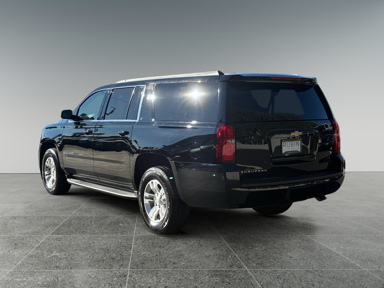 Chevrolet Suburban LT 4WD 2018