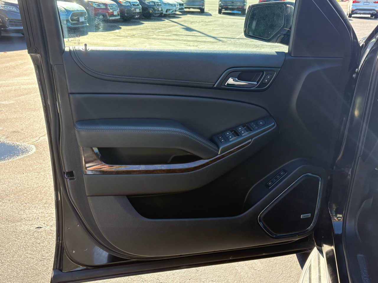 Chevrolet Suburban LT 4WD 2018