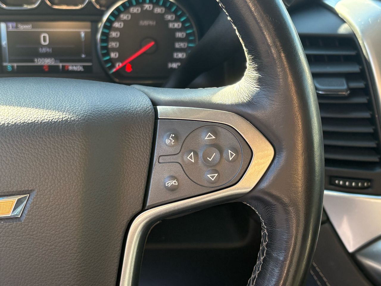 Chevrolet Suburban LT 4WD 2018