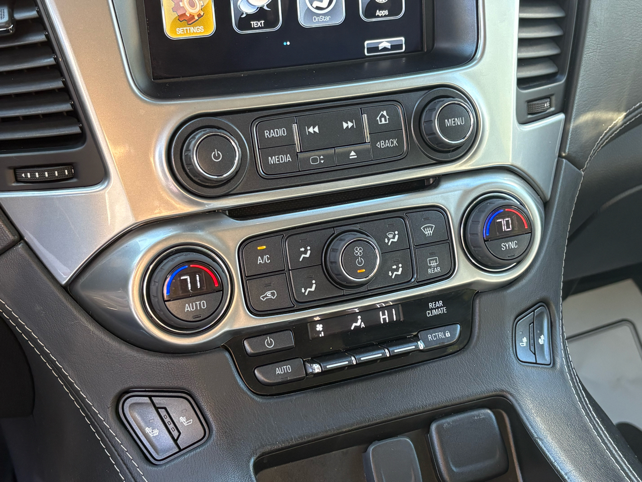 Chevrolet Suburban LT 4WD 2018