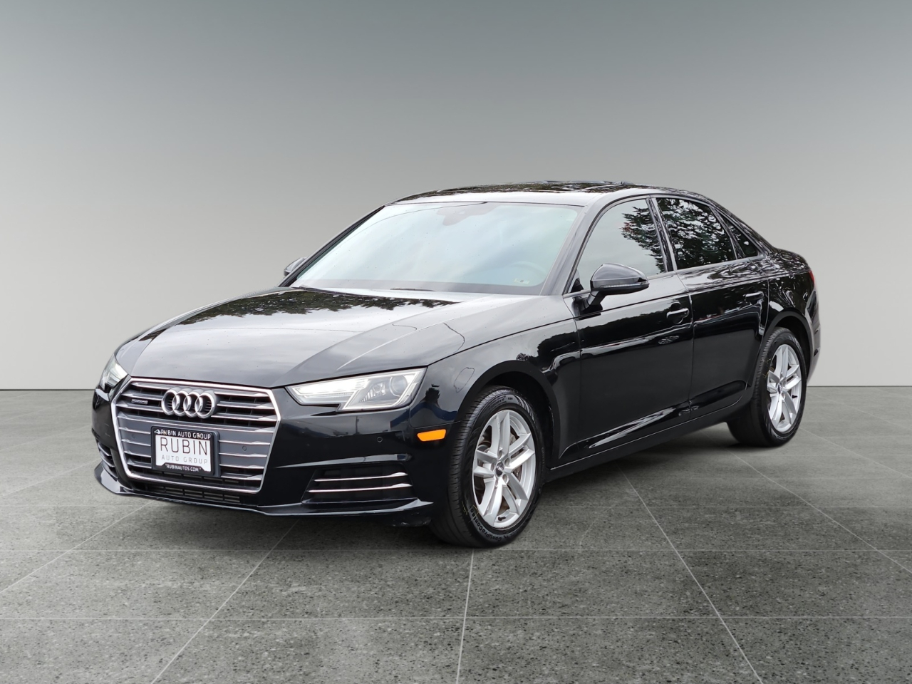 Audi A4 2.0T Premium quattro Sedan 2017