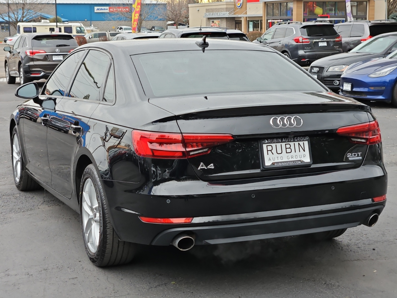 Audi A4 2.0T Premium quattro Sedan 2017