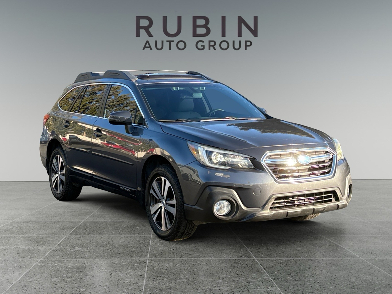 2018 Subaru Outback Limited's photo