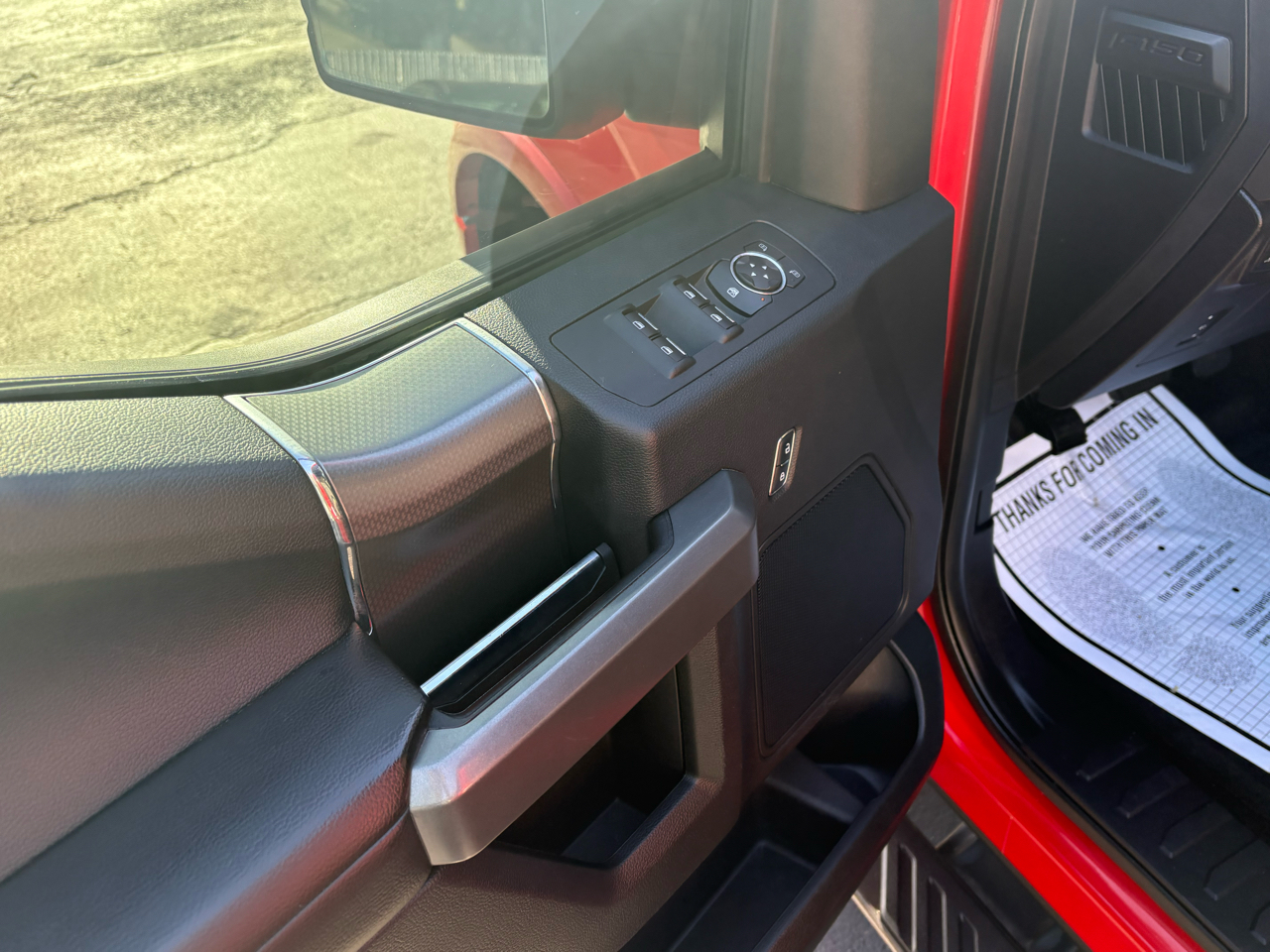 Ford F-150 4WD Reg Cab 141" XLT 2016