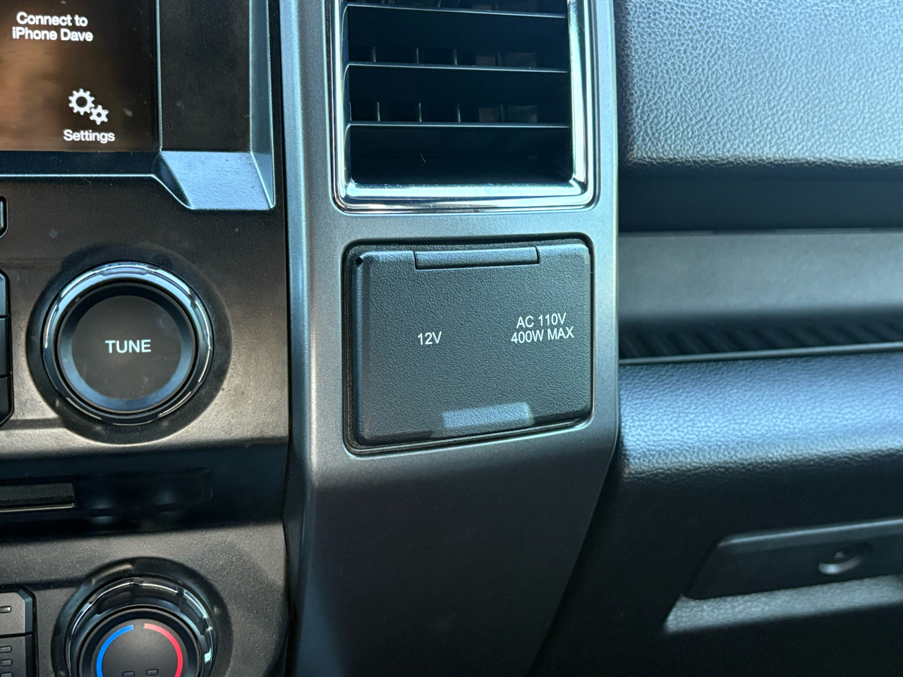 Ford F-150 4WD Reg Cab 141" XLT 2016