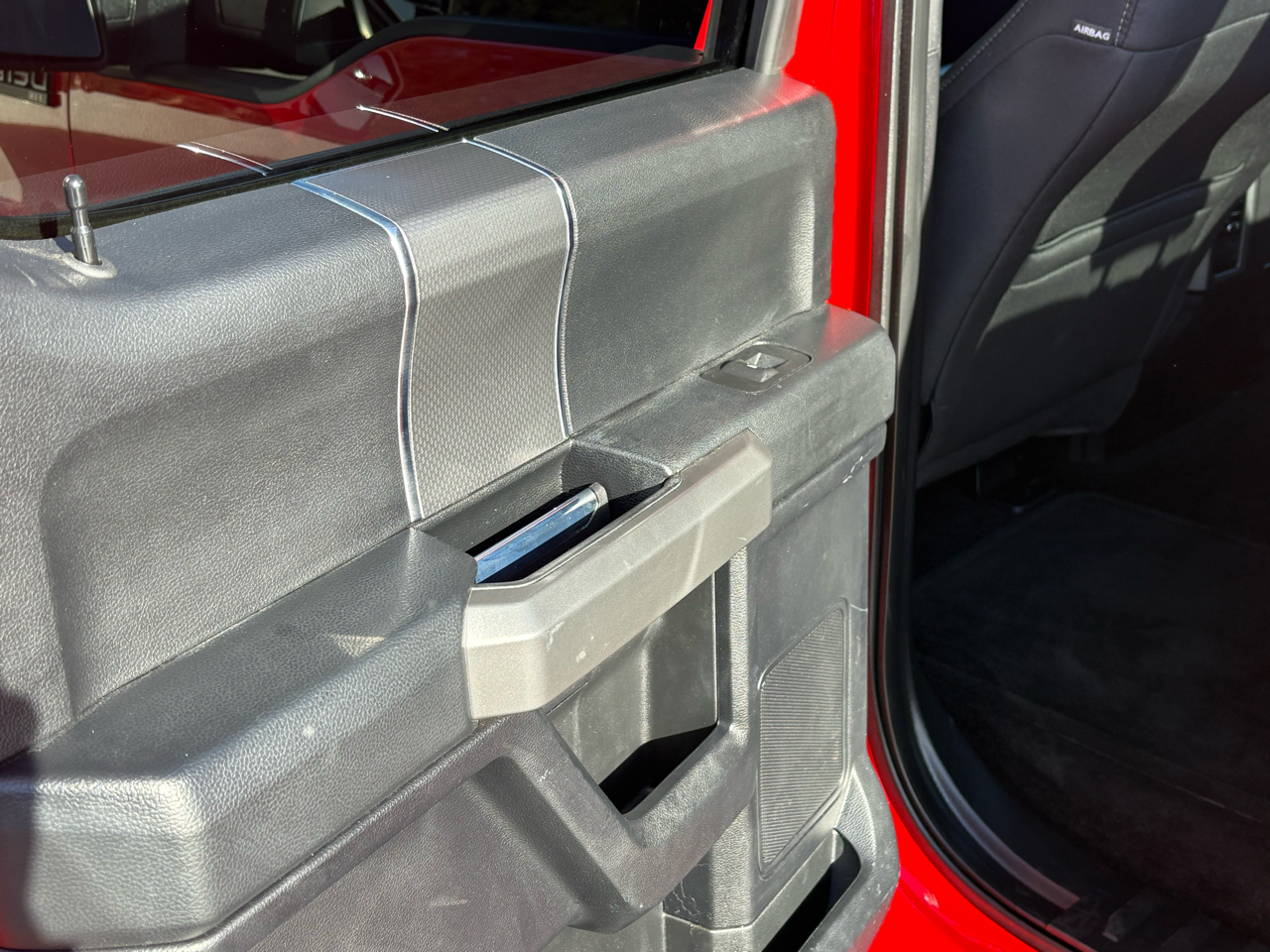 Ford F-150 4WD Reg Cab 141" XLT 2016