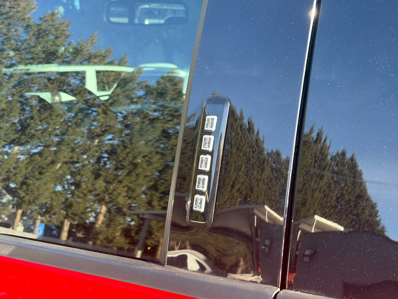 Ford F-150 4WD Reg Cab 141" XLT 2016