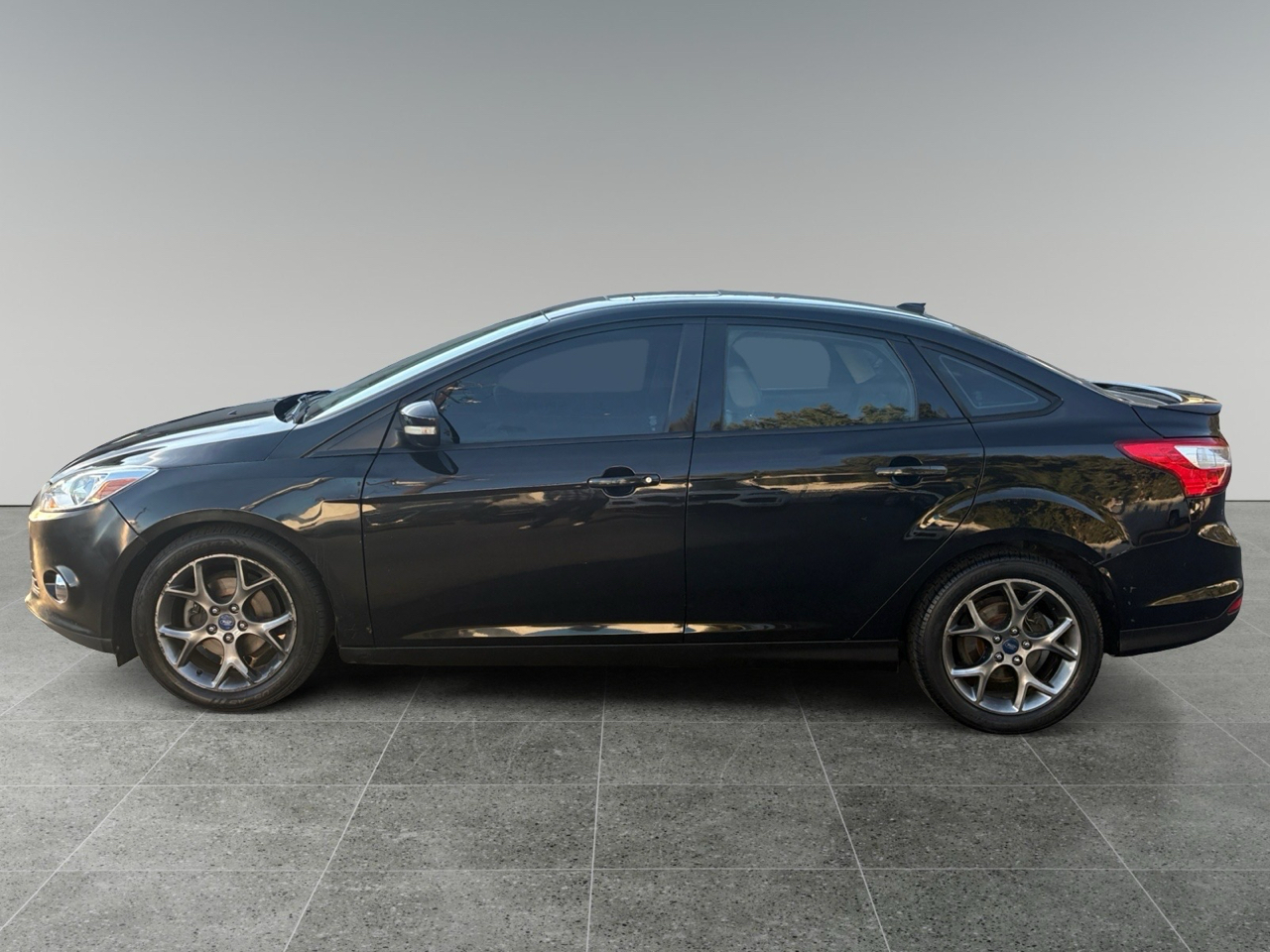 Ford Focus SE Sedan 2013