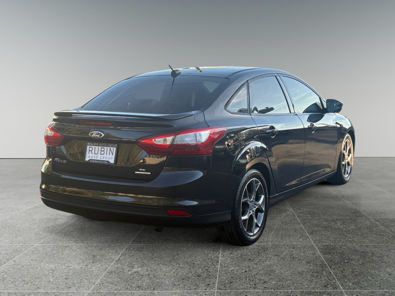 Ford Focus SE Sedan 2013
