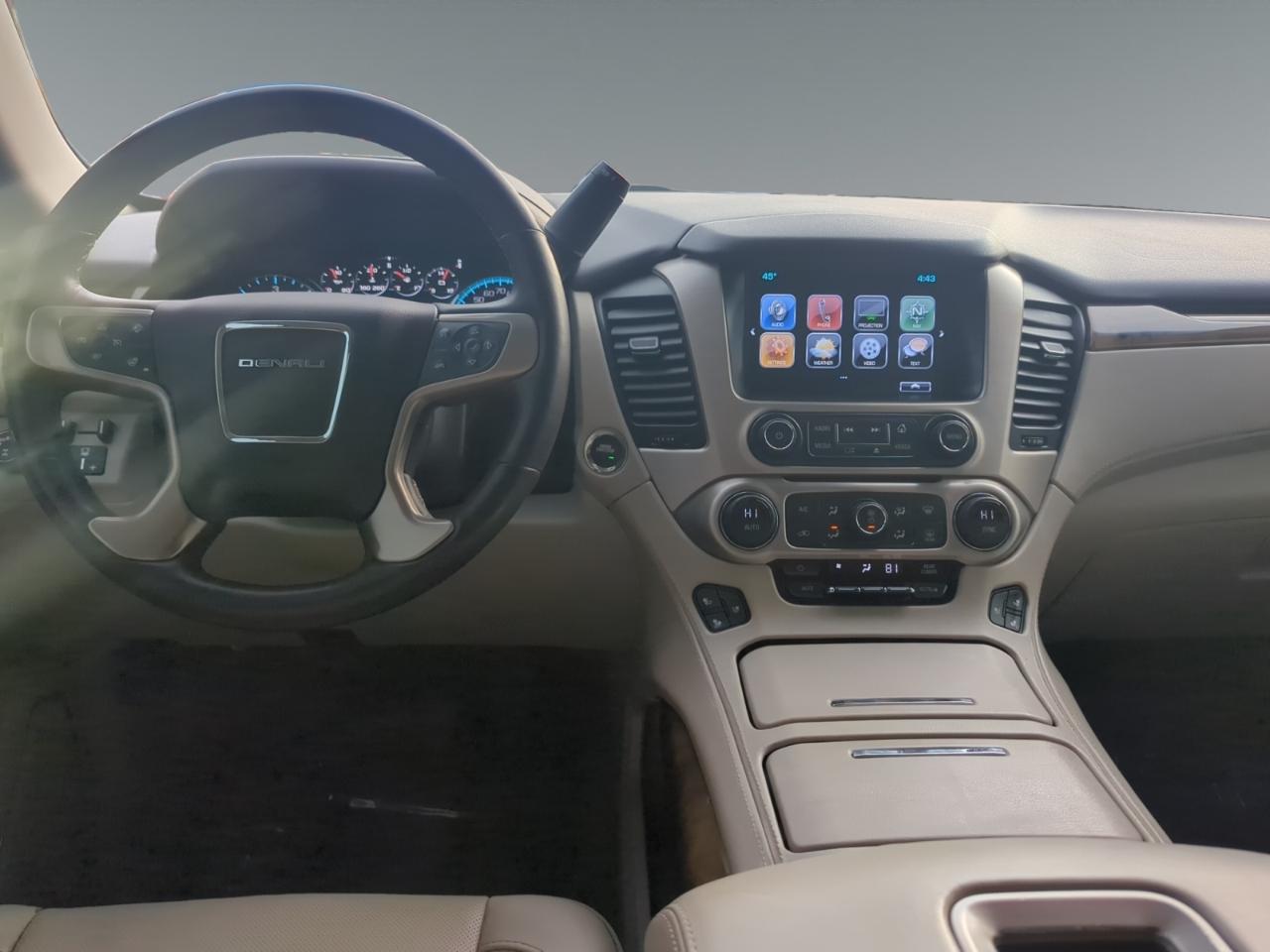 GMC Yukon Denali 4WD 2017