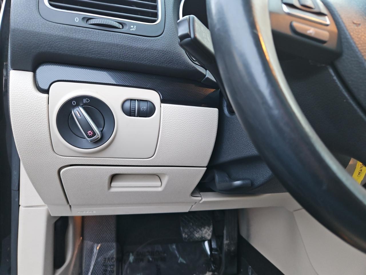 Volkswagen Jetta SportWagen 2.0L TDI 2014