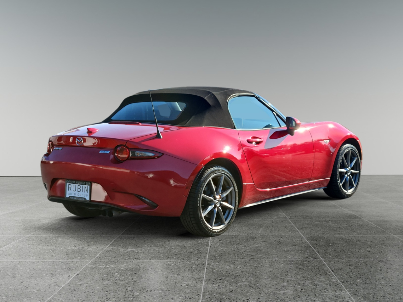 Mazda MX-5 Miata Grand Touring 6AT 2016