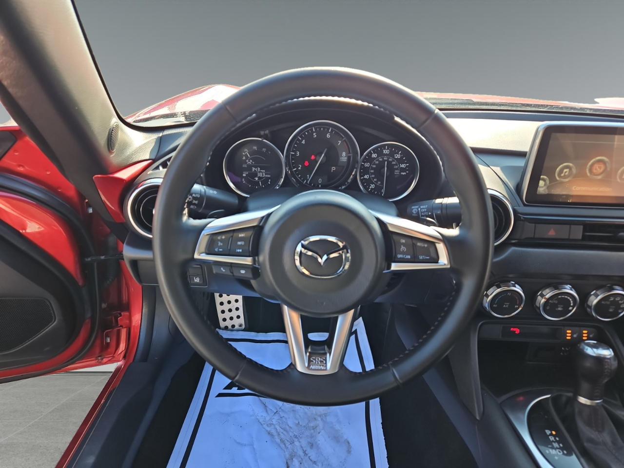 Mazda MX-5 Miata Grand Touring 6AT 2016