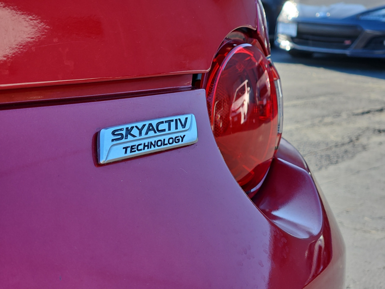 Mazda MX-5 Miata Grand Touring 6AT 2016