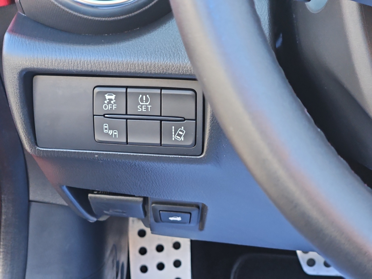 Mazda MX-5 Miata Grand Touring 6AT 2016