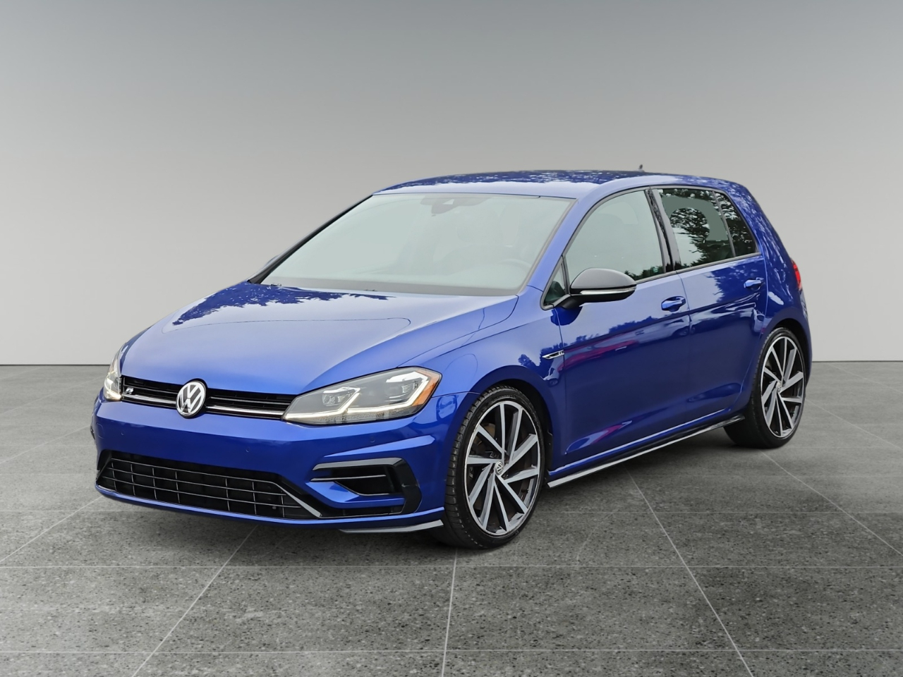 Volkswagen Golf R DCS and Navigation 7A 2018