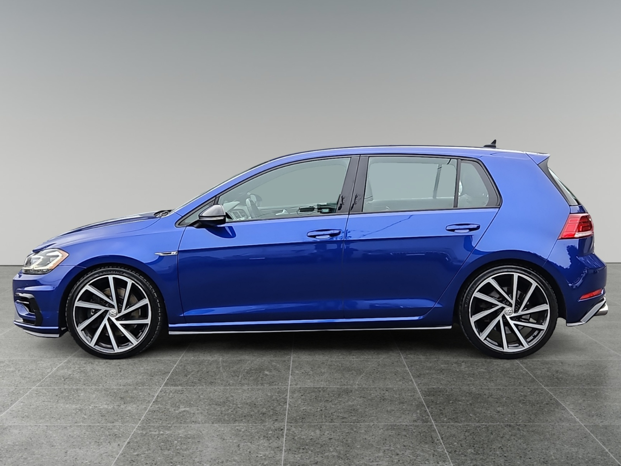 Volkswagen Golf R DCS and Navigation 7A 2018