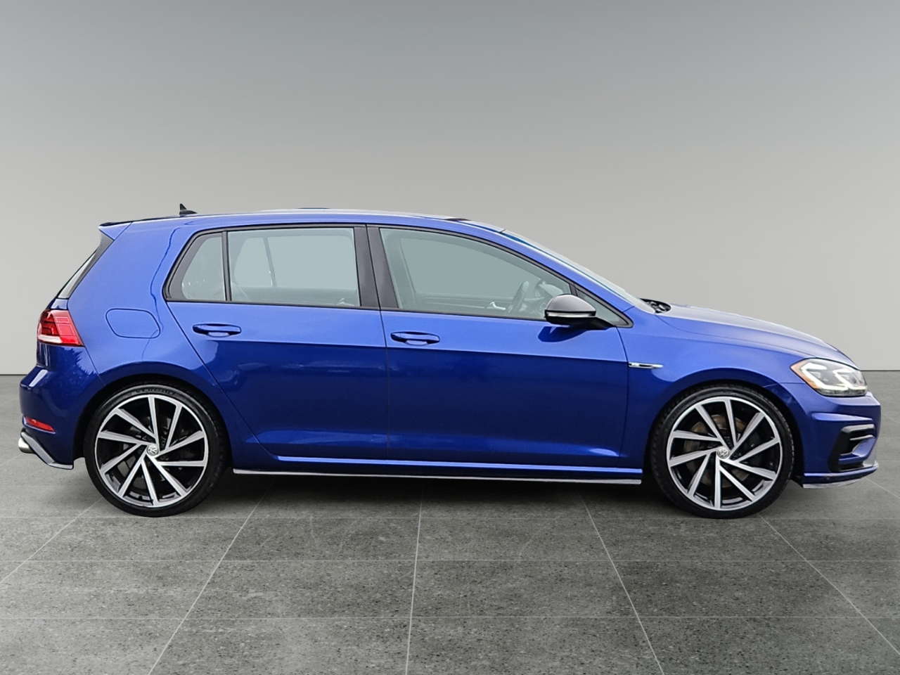 Volkswagen Golf R DCS and Navigation 7A 2018