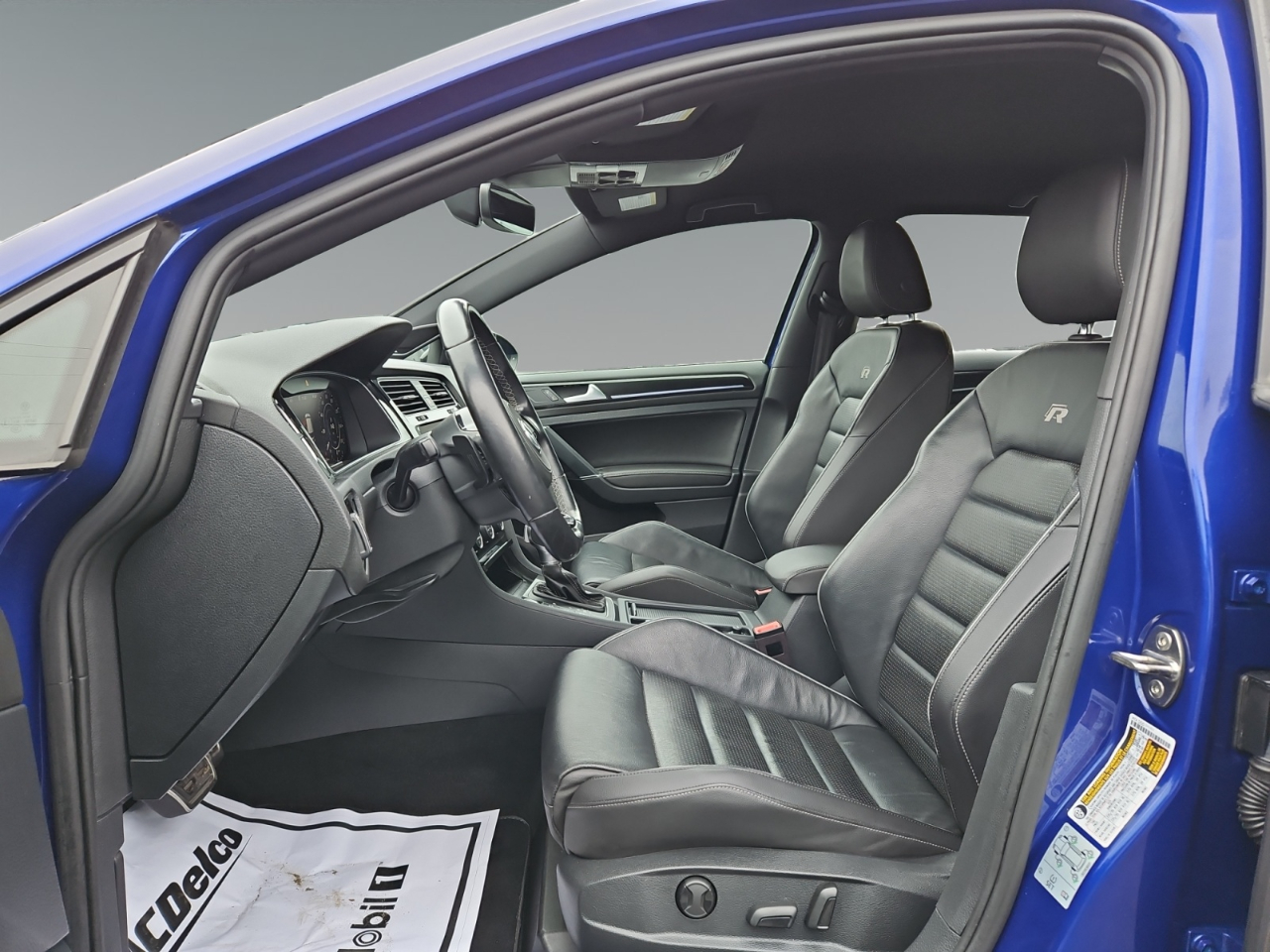 Volkswagen Golf R DCS and Navigation 7A 2018