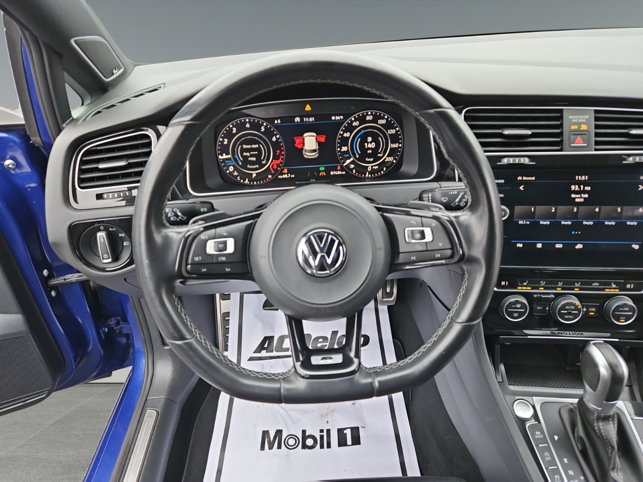 Volkswagen Golf R DCS and Navigation 7A 2018
