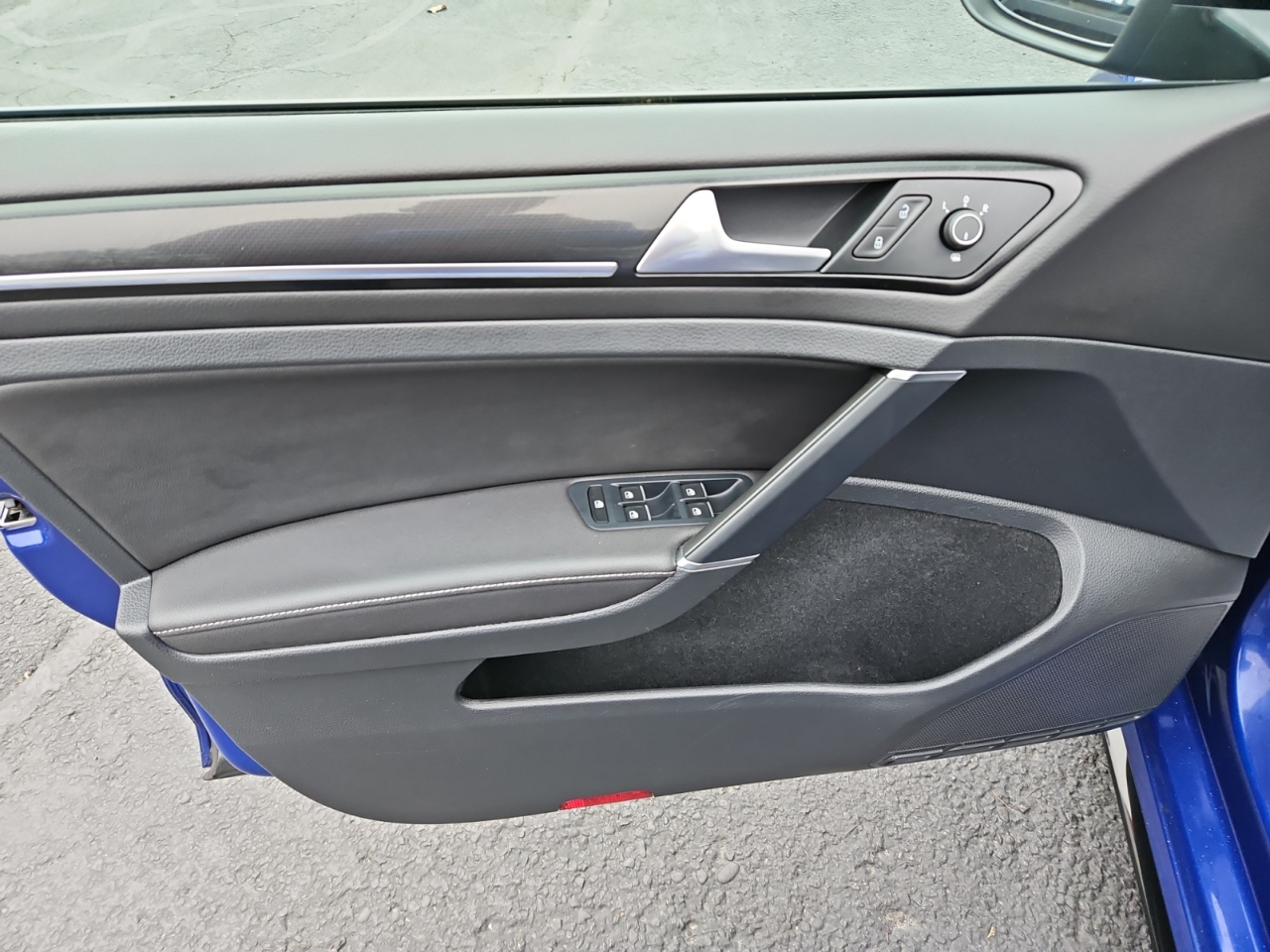 Volkswagen Golf R DCS and Navigation 7A 2018