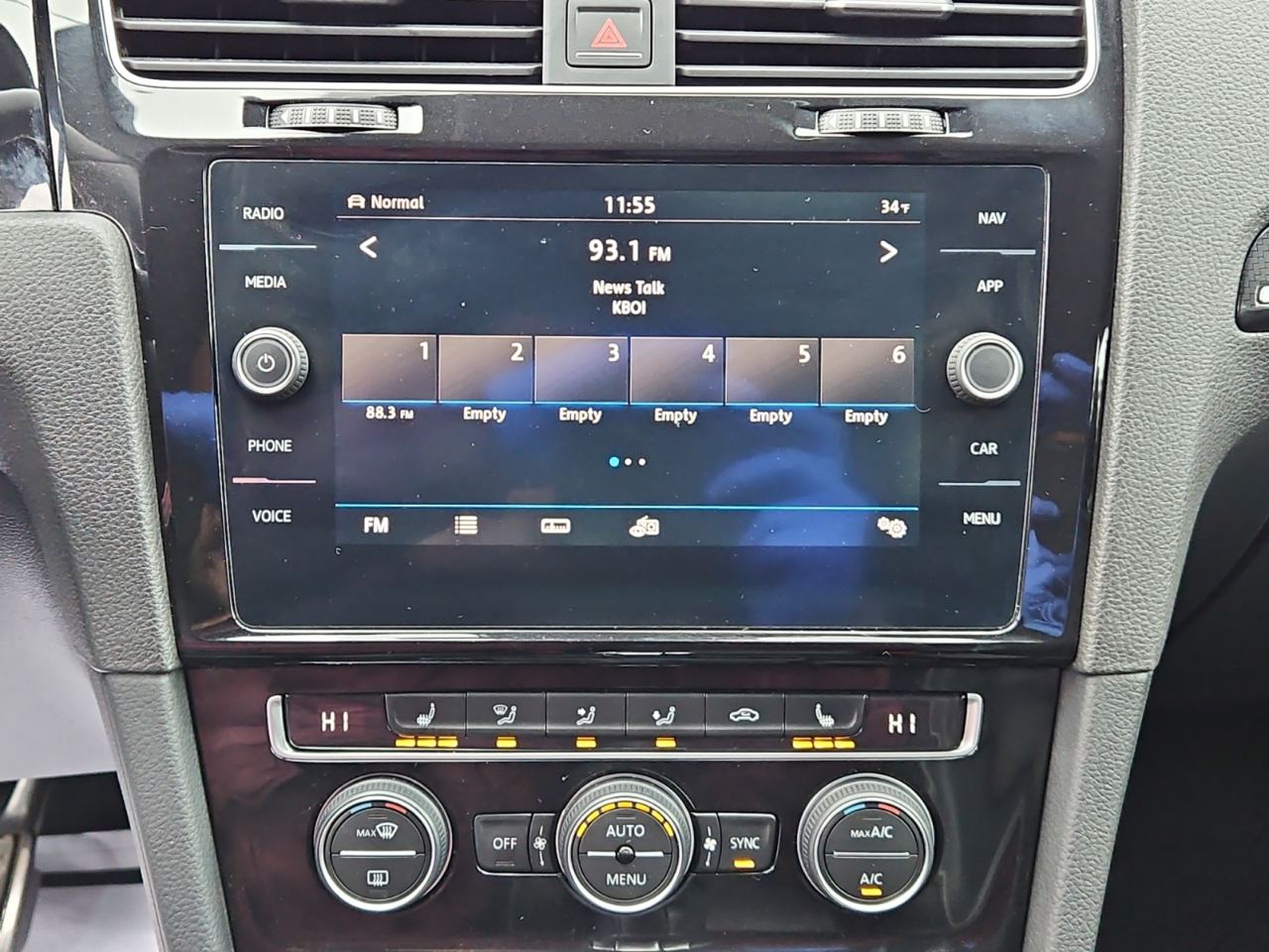 Volkswagen Golf R DCS and Navigation 7A 2018