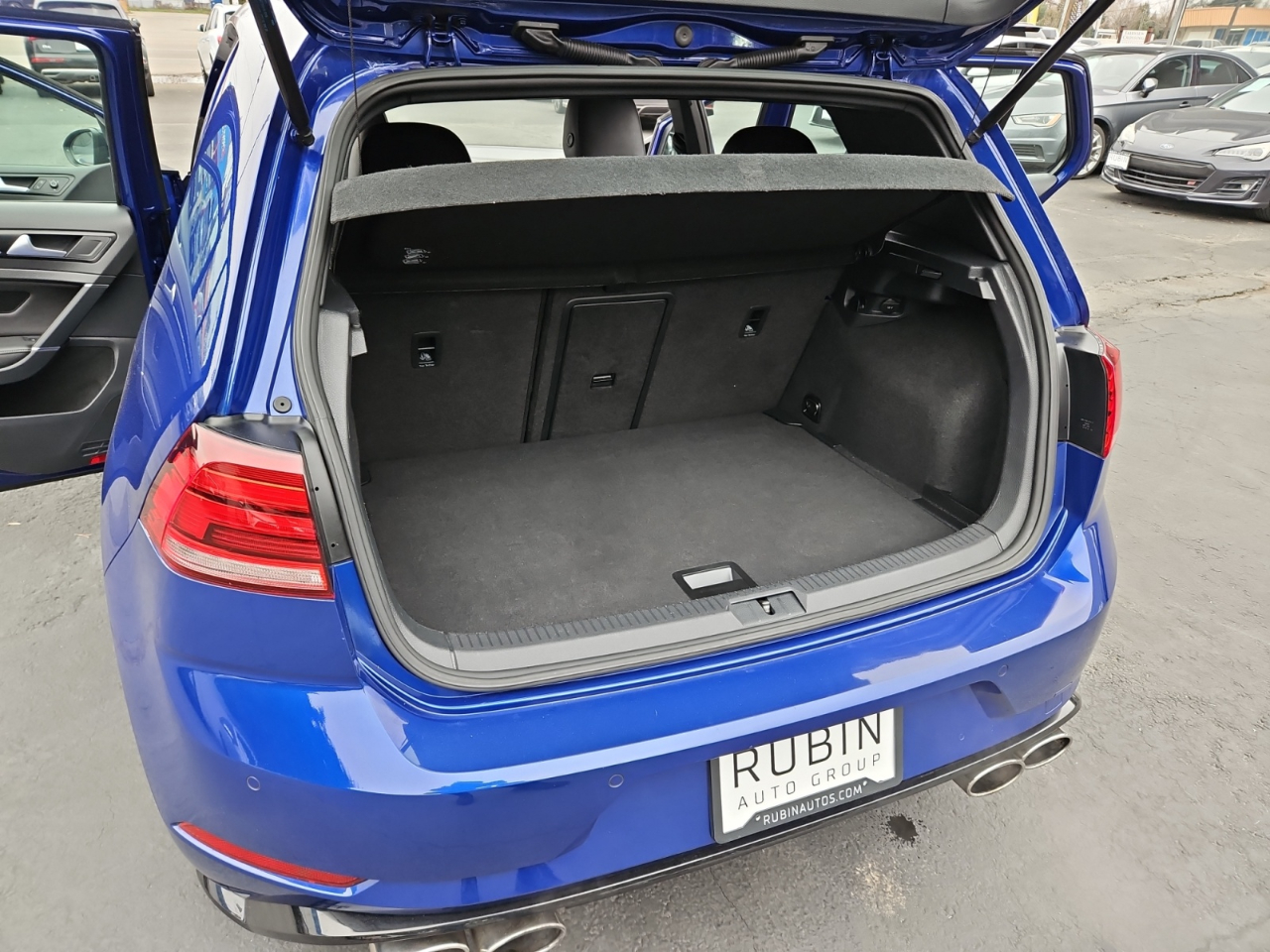 Volkswagen Golf R DCS and Navigation 7A 2018