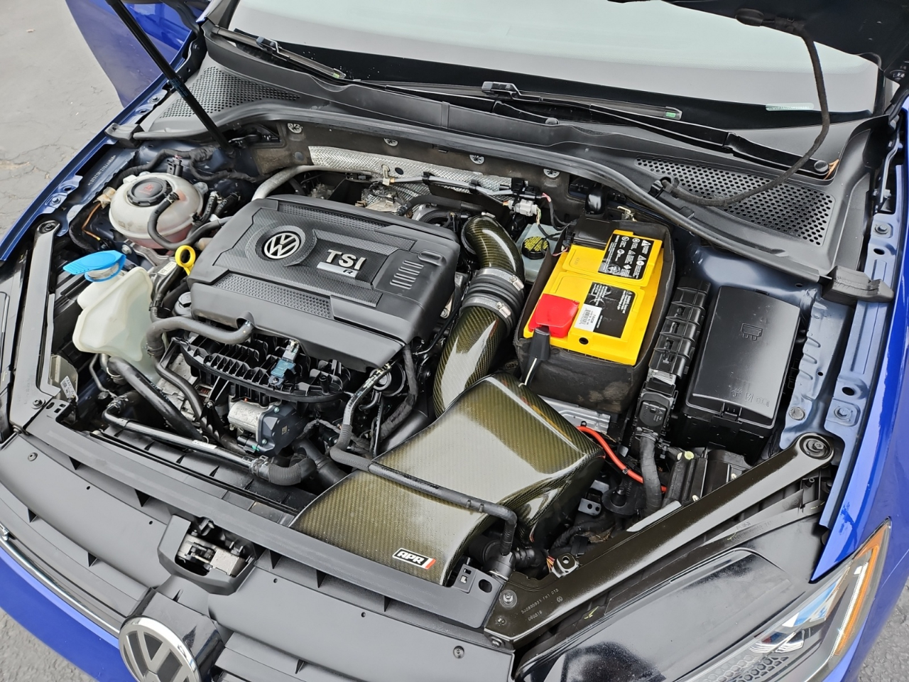 Volkswagen Golf R DCS and Navigation 7A 2018