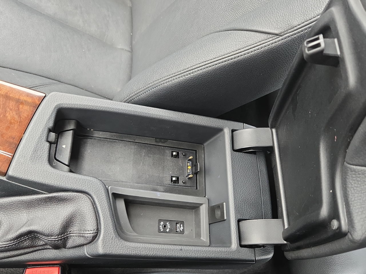 BMW 3-Series 328i xDrive Sedan 2014