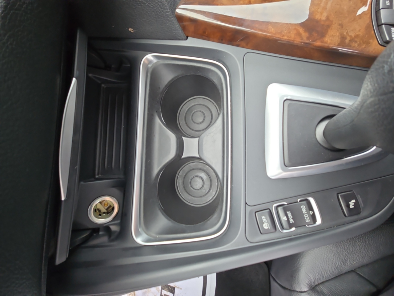 BMW 3-Series 328i xDrive Sedan 2014