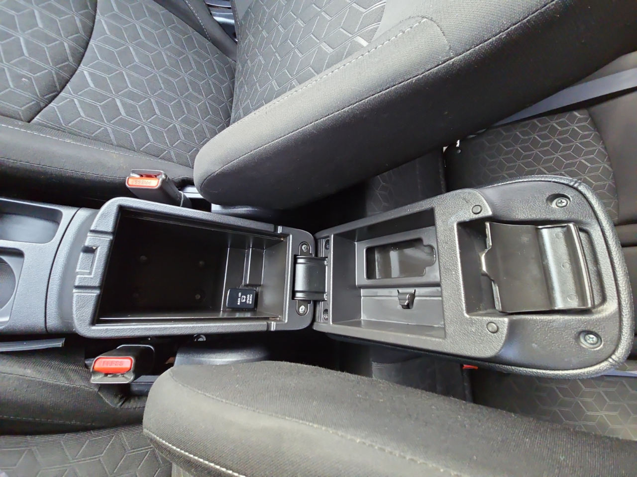 Mitsubishi Outlander Sport 2.0 ES 4WD CVT 2020