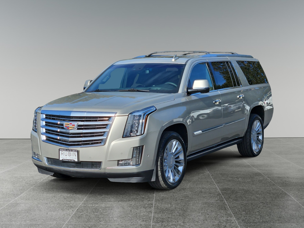 Cadillac Escalade ESV Platinum 4WD 2017