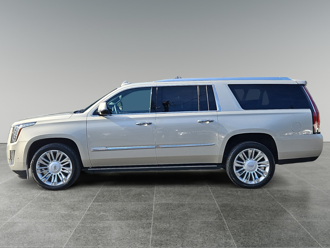 Cadillac Escalade ESV Platinum 4WD 2017