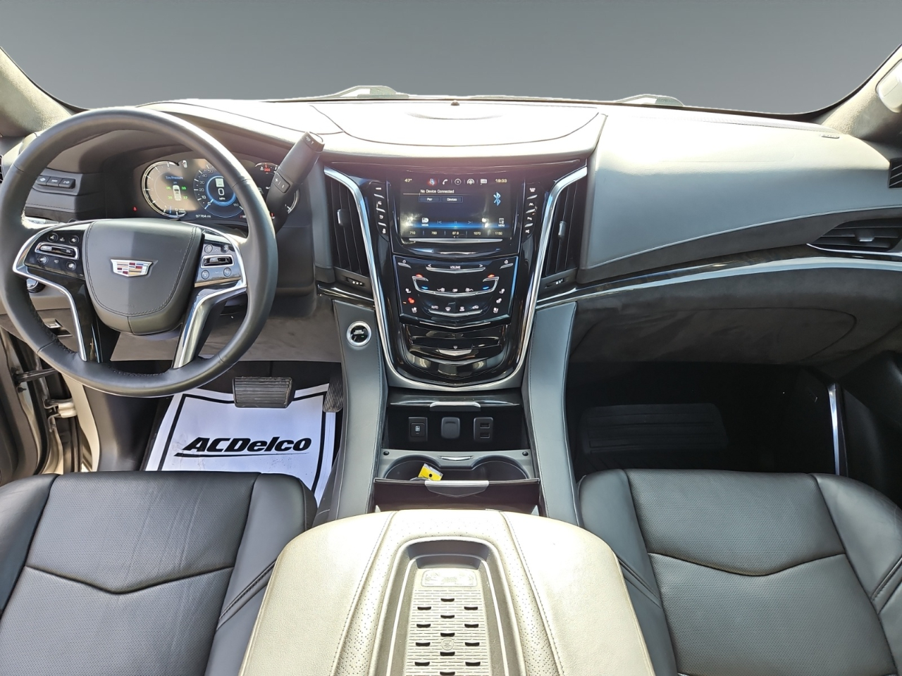 Cadillac Escalade ESV Platinum 4WD 2017