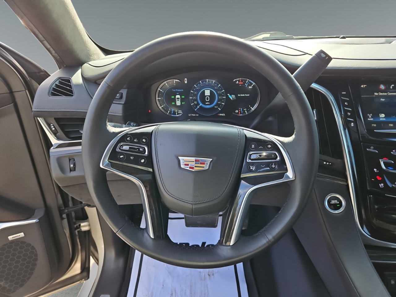 Cadillac Escalade ESV Platinum 4WD 2017