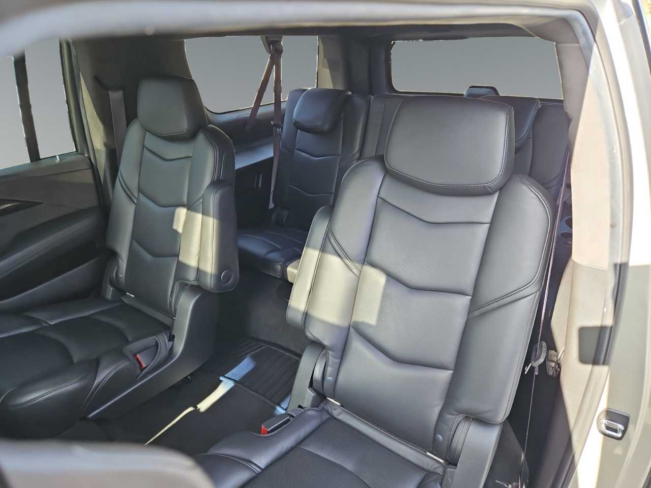 Cadillac Escalade ESV Platinum 4WD 2017