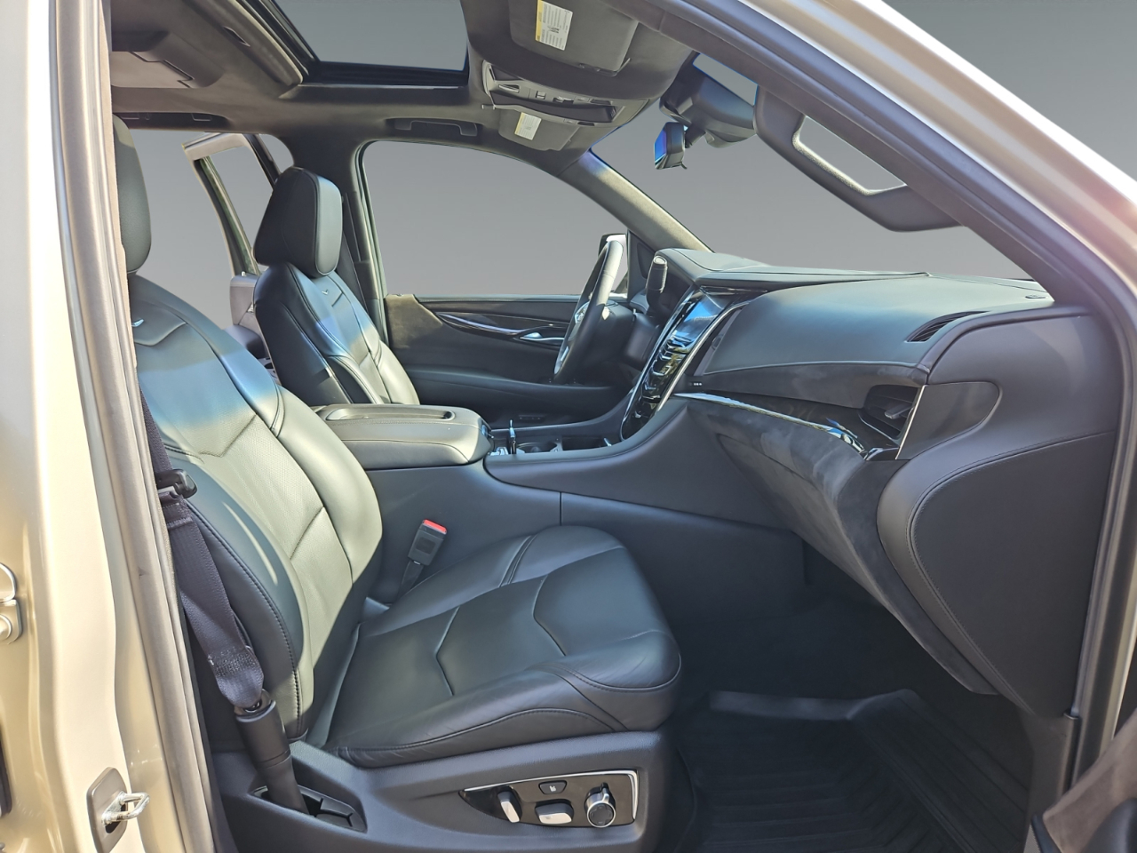 Cadillac Escalade ESV Platinum 4WD 2017