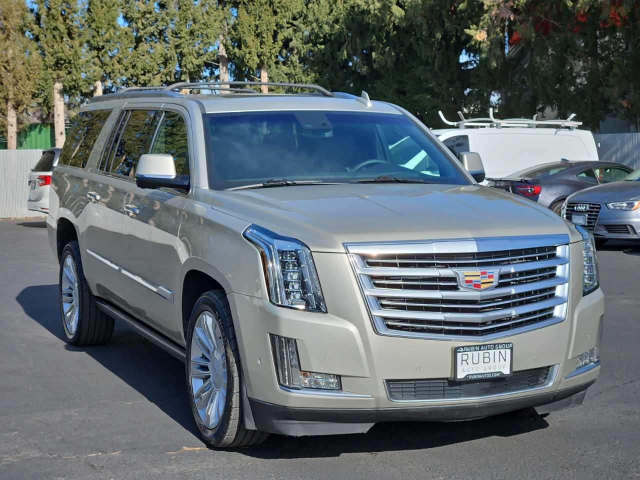 Cadillac Escalade ESV Platinum 4WD 2017