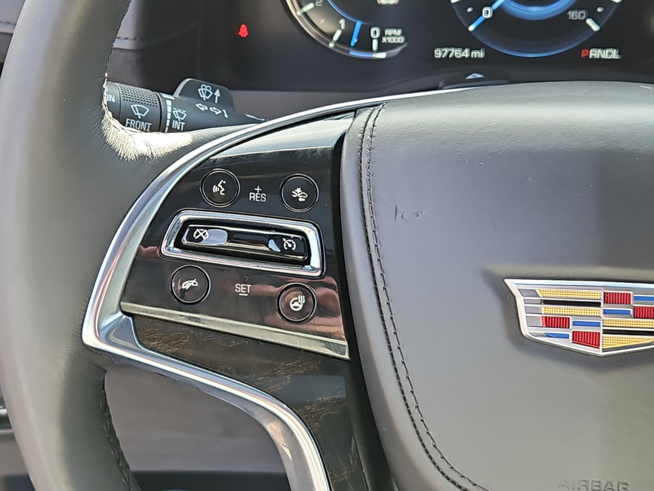 Cadillac Escalade ESV Platinum 4WD 2017