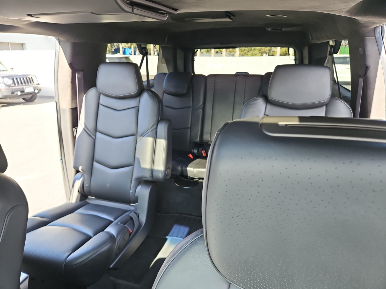 Cadillac Escalade ESV Platinum 4WD 2017