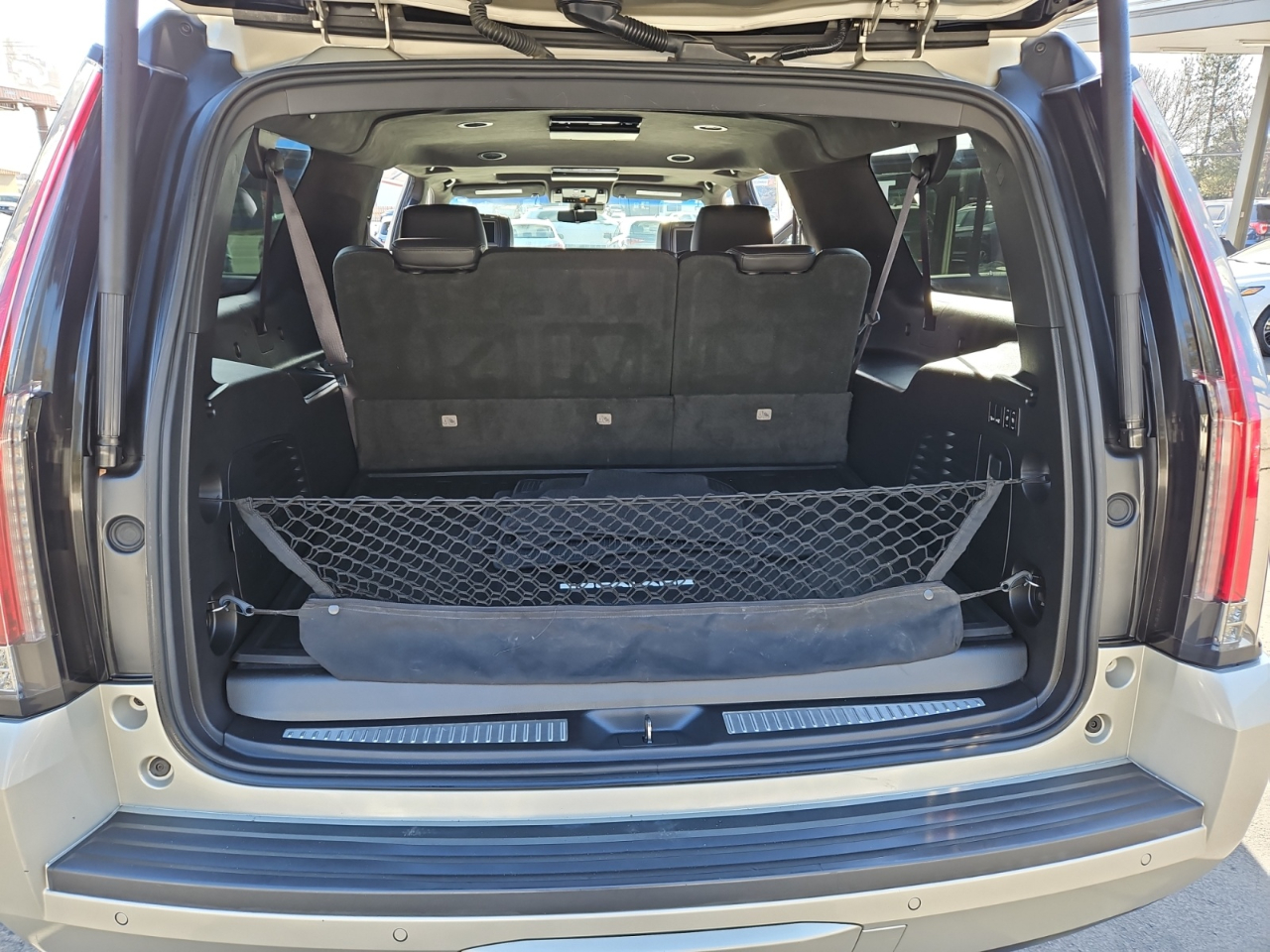 Cadillac Escalade ESV Platinum 4WD 2017